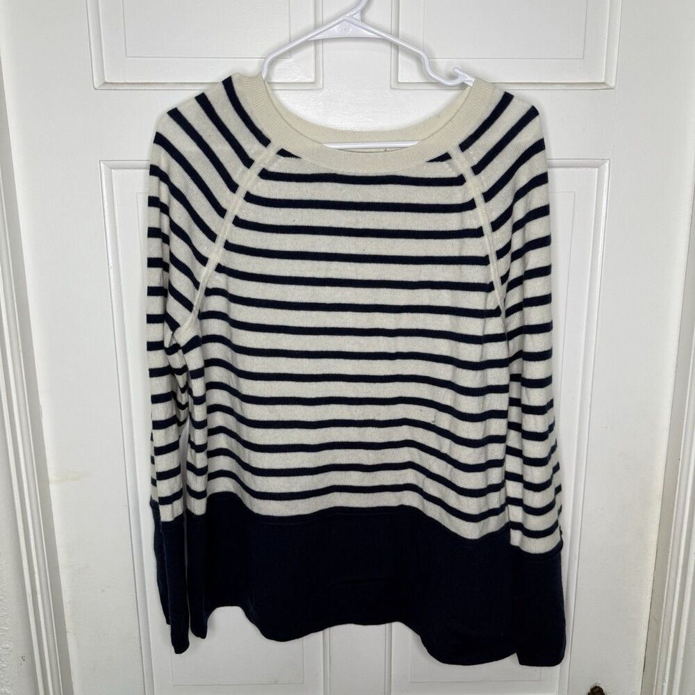 Vince Women's Striped Sweater Size M Wool Cashmere White Navy Preppy Coastal